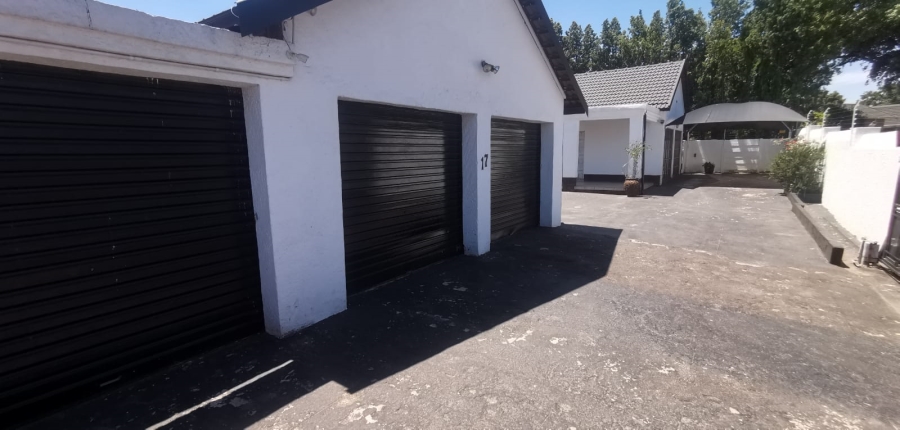 5 Bedroom Property for Sale in Brackendowns Gauteng