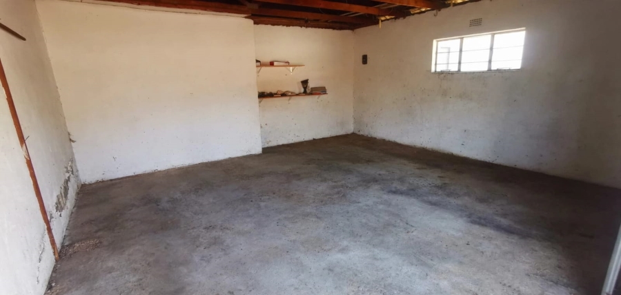 5 Bedroom Property for Sale in Brackendowns Gauteng