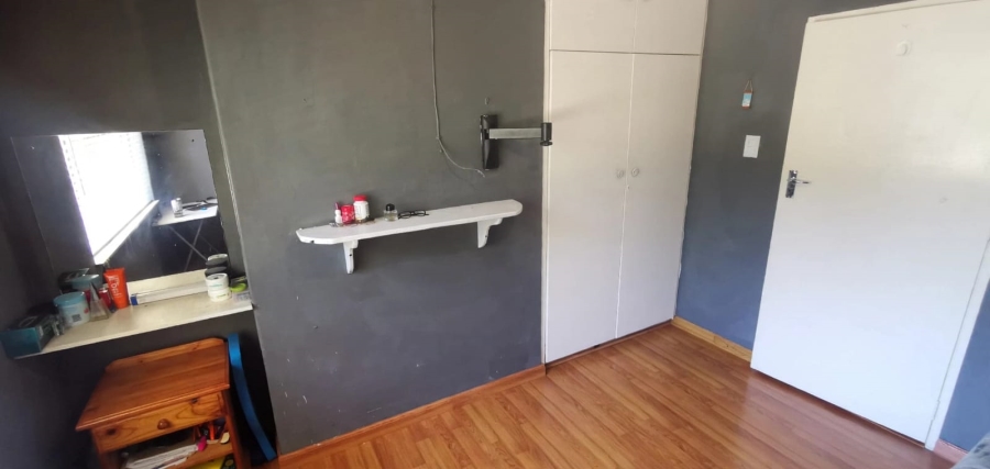 5 Bedroom Property for Sale in Brackendowns Gauteng