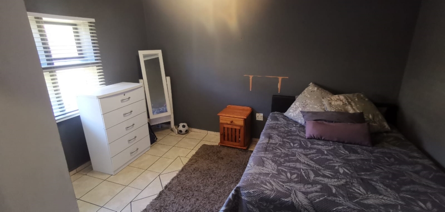 5 Bedroom Property for Sale in Brackendowns Gauteng