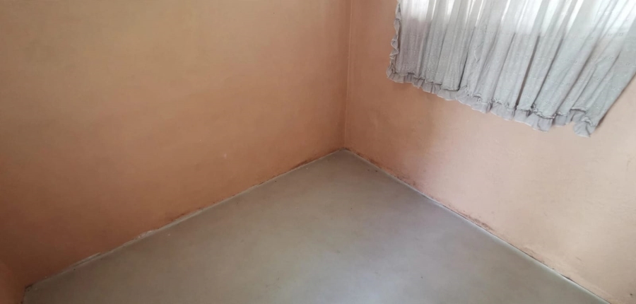 5 Bedroom Property for Sale in Brackendowns Gauteng