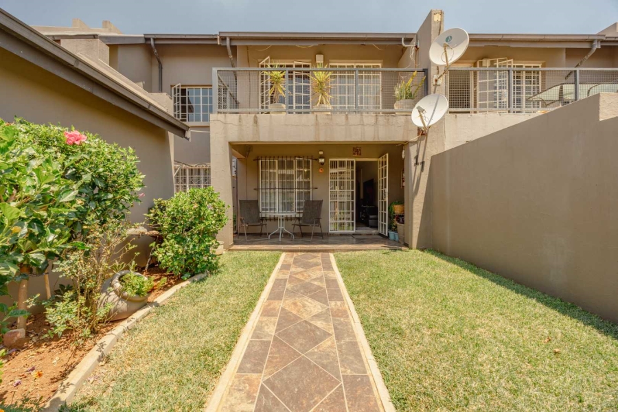 3 Bedroom Property for Sale in Equestria Gauteng