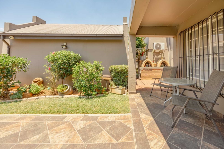 3 Bedroom Property for Sale in Equestria Gauteng
