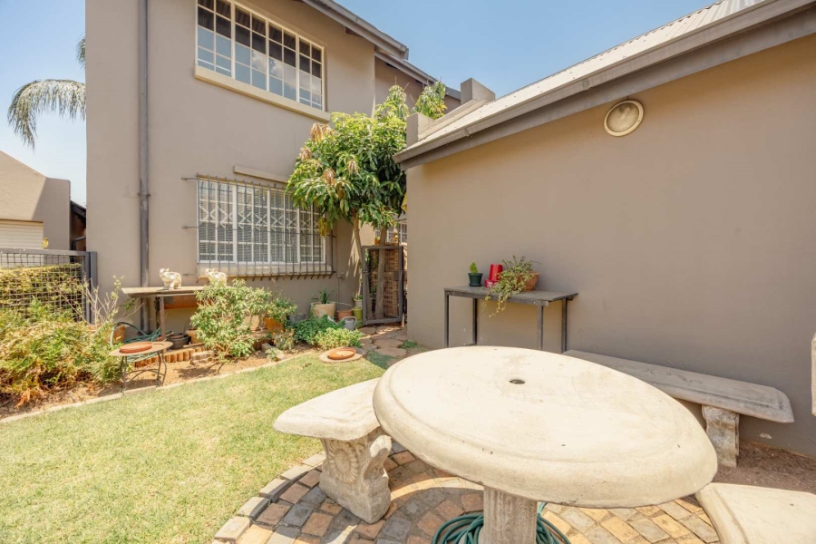 3 Bedroom Property for Sale in Equestria Gauteng