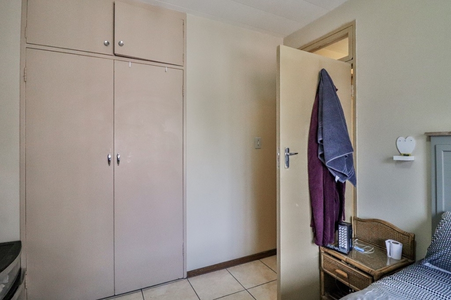 2 Bedroom Property for Sale in New Redruth Gauteng