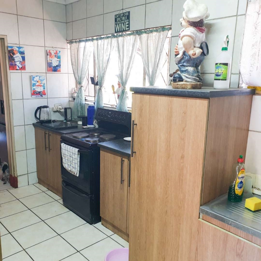 4 Bedroom Property for Sale in Dorandia Gauteng