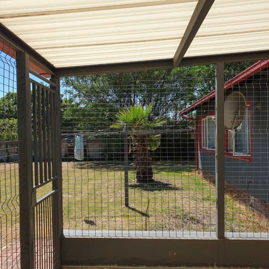 4 Bedroom Property for Sale in Dorandia Gauteng