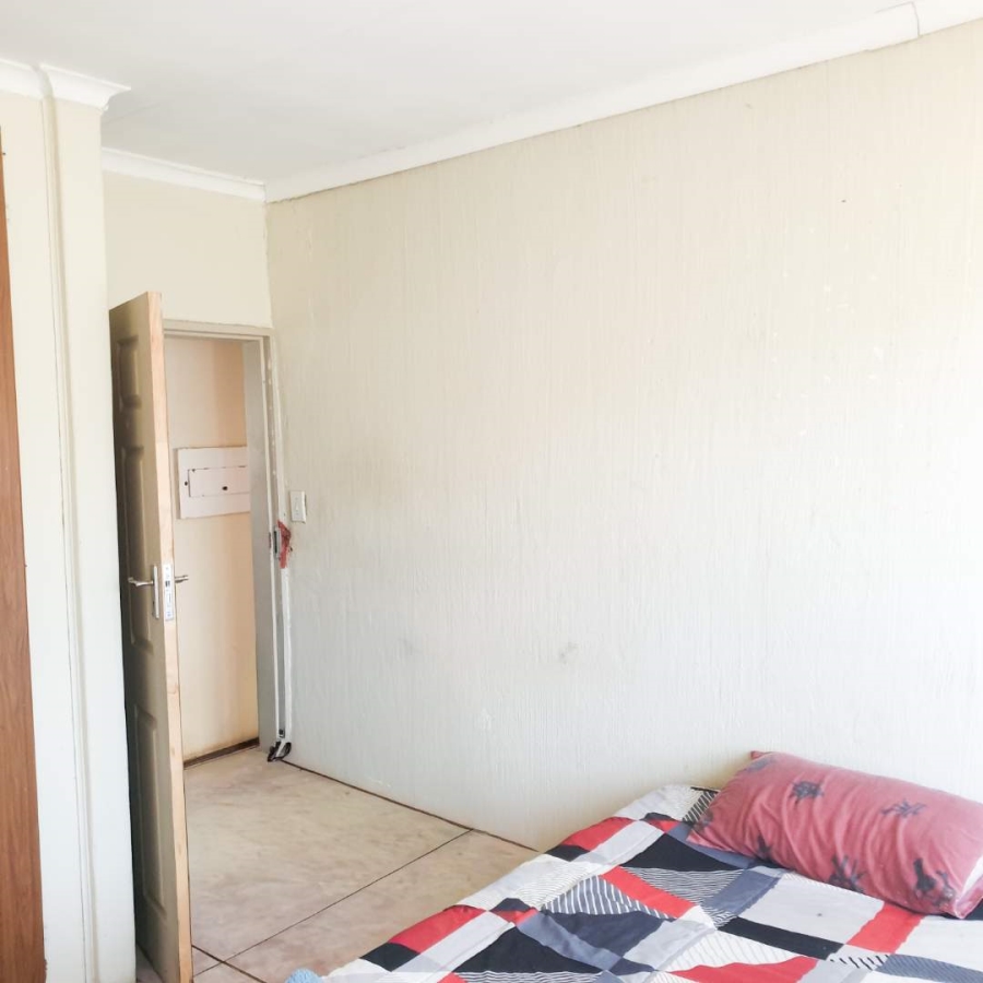 4 Bedroom Property for Sale in Dorandia Gauteng