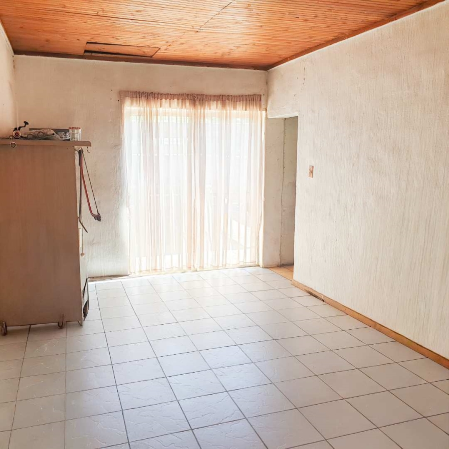 4 Bedroom Property for Sale in Dorandia Gauteng