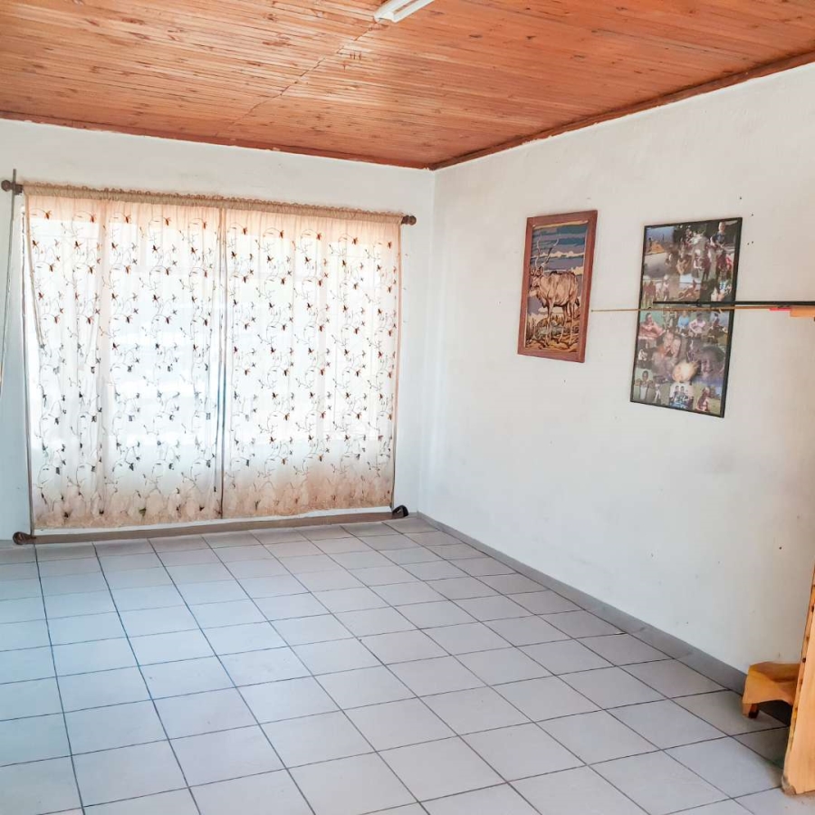 4 Bedroom Property for Sale in Dorandia Gauteng