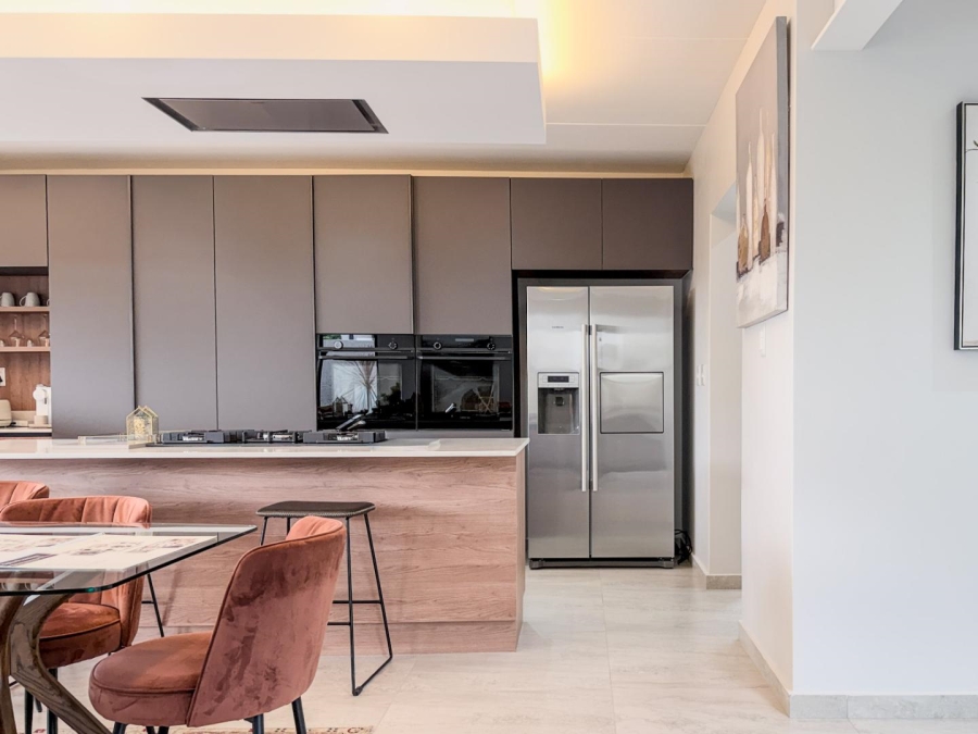 To Let 4 Bedroom Property for Rent in Bryanston Gauteng