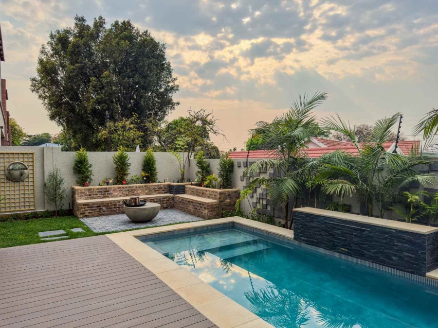 To Let 4 Bedroom Property for Rent in Bryanston Gauteng