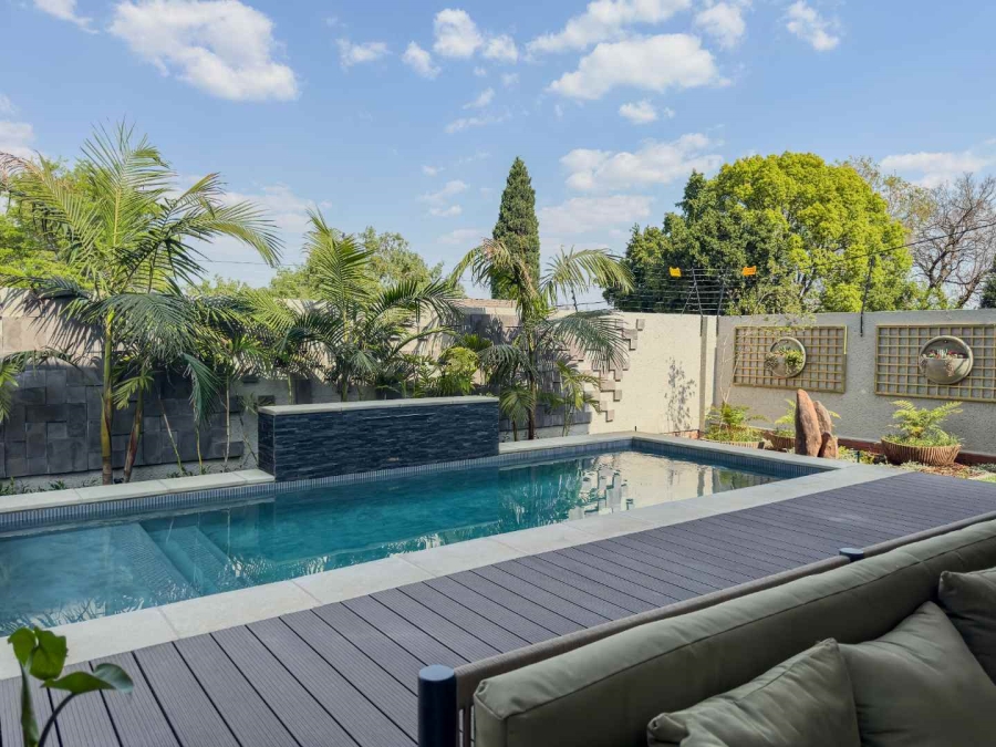 To Let 4 Bedroom Property for Rent in Bryanston Gauteng