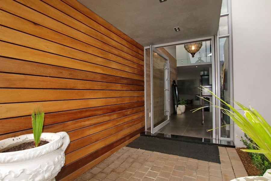 5 Bedroom Property for Sale in Waterfall Country Estate Gauteng