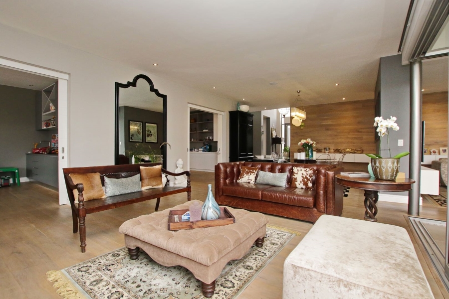 5 Bedroom Property for Sale in Waterfall Country Estate Gauteng