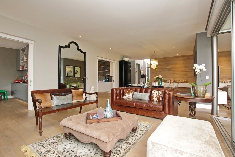 5 Bedroom Property for Sale in Waterfall Country Estate Gauteng