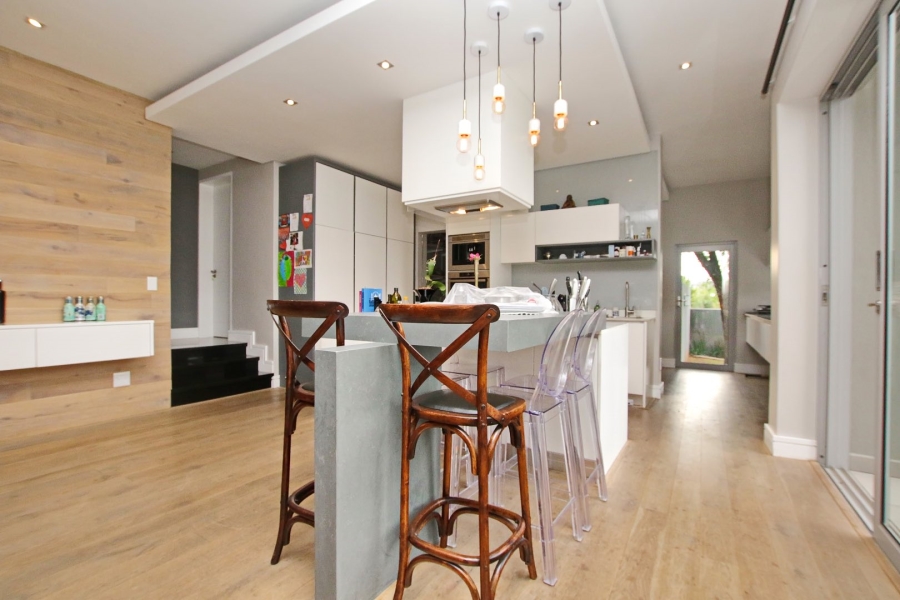5 Bedroom Property for Sale in Waterfall Country Estate Gauteng