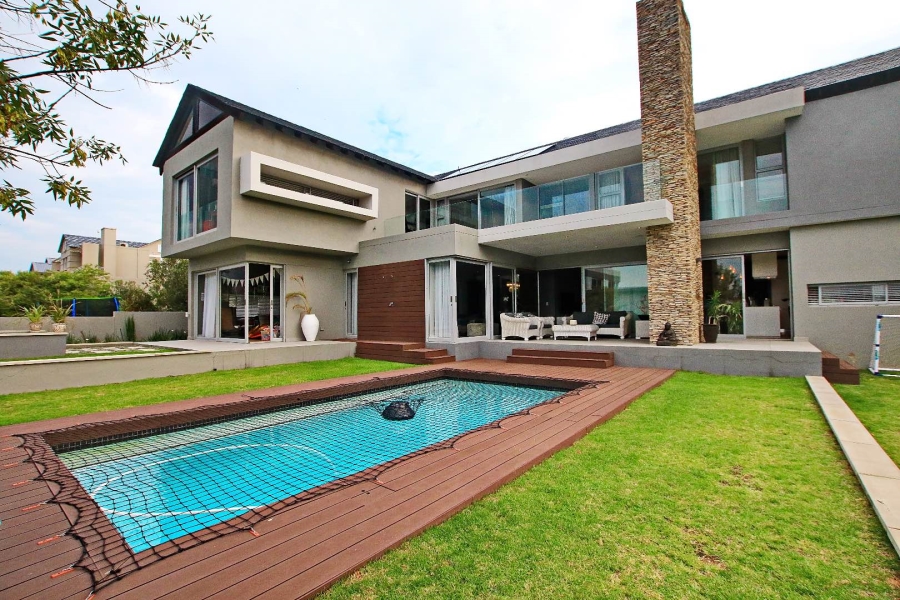 5 Bedroom Property for Sale in Waterfall Country Estate Gauteng