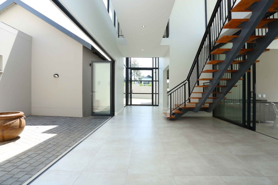 4 Bedroom Property for Sale in Waterfall Country Estate Gauteng