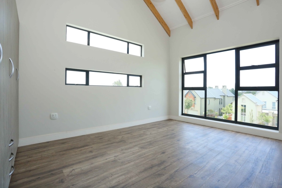 4 Bedroom Property for Sale in Waterfall Country Estate Gauteng