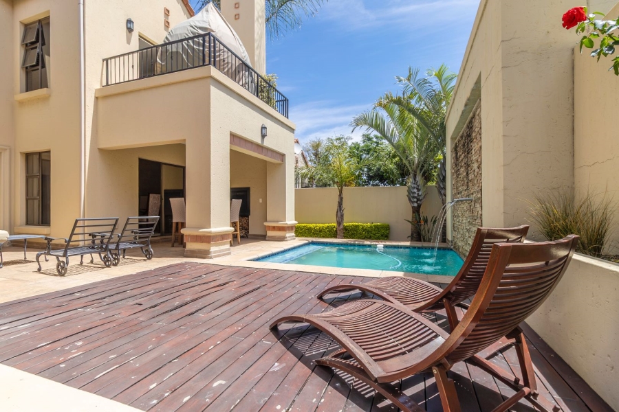 4 Bedroom Property for Sale in Carlswald Gauteng
