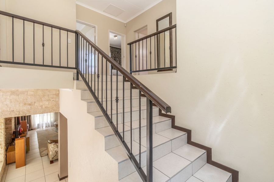 4 Bedroom Property for Sale in Carlswald Gauteng