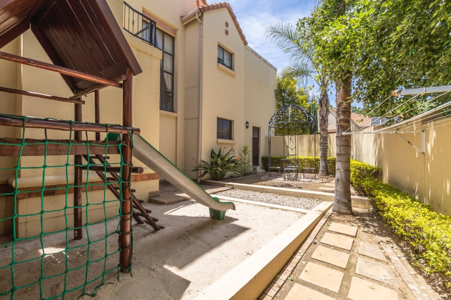 4 Bedroom Property for Sale in Carlswald Gauteng