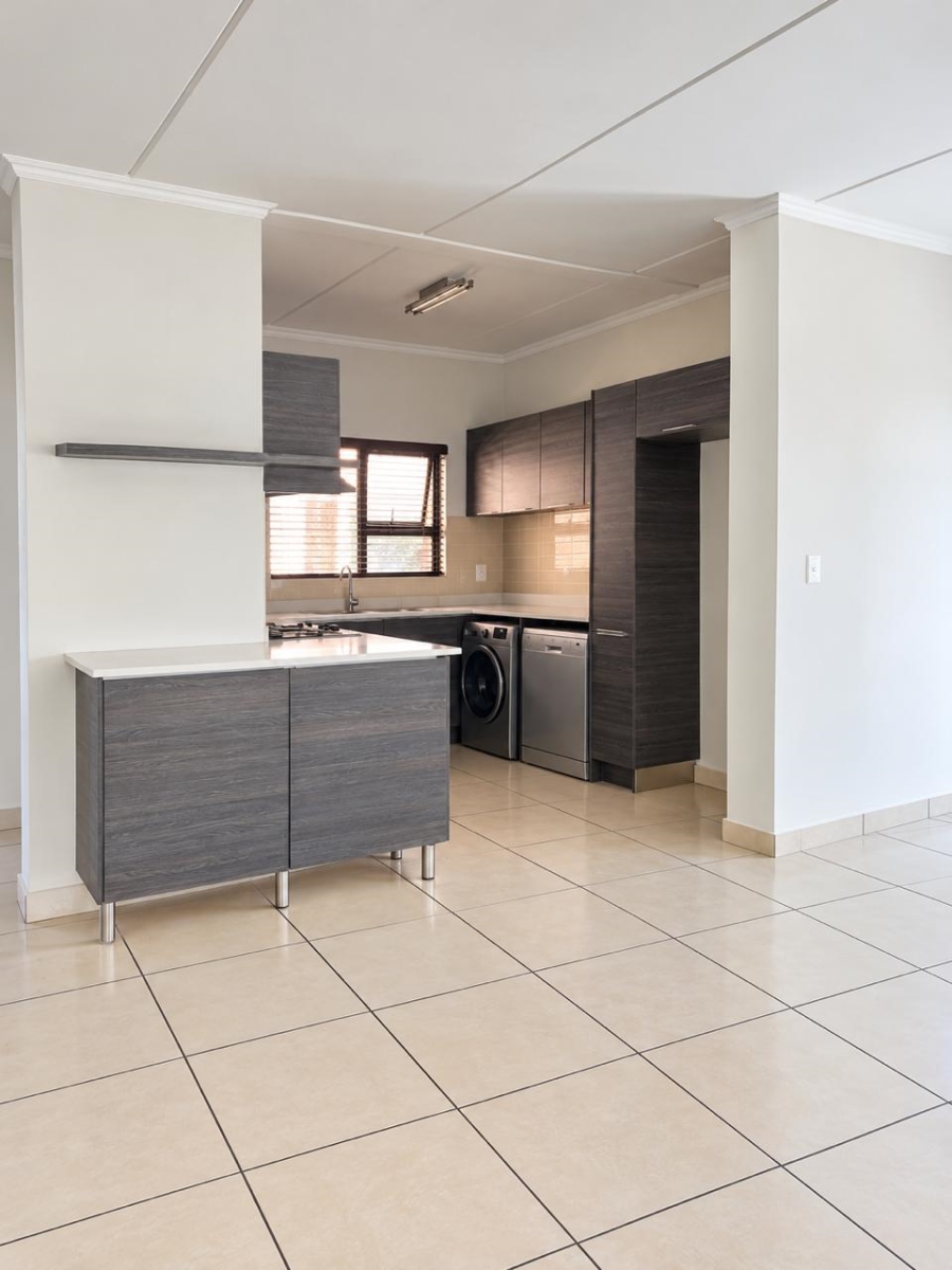3 Bedroom Property for Sale in Greenstone Hill Gauteng