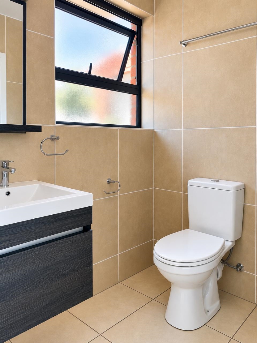 3 Bedroom Property for Sale in Greenstone Hill Gauteng