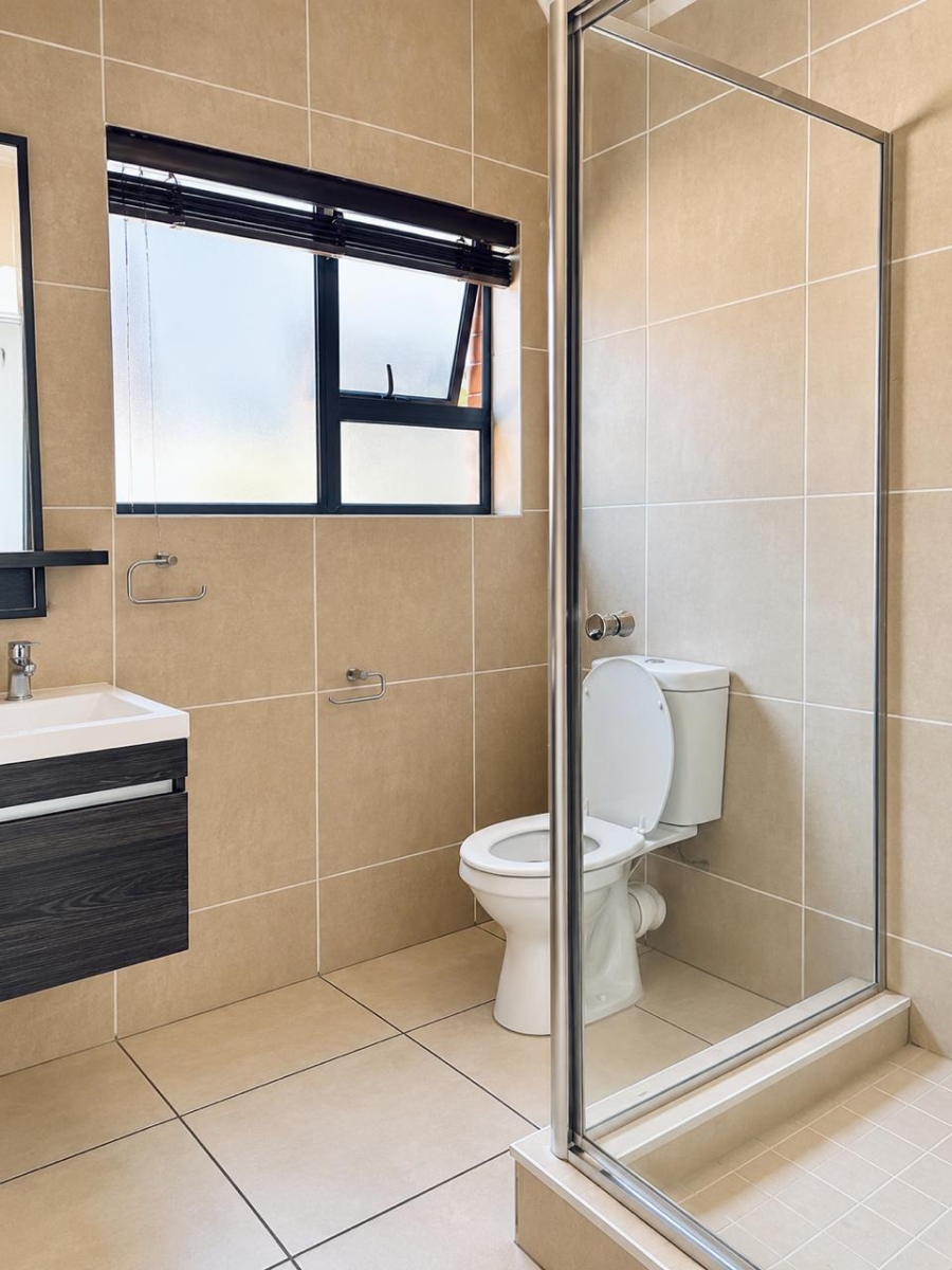 3 Bedroom Property for Sale in Greenstone Hill Gauteng