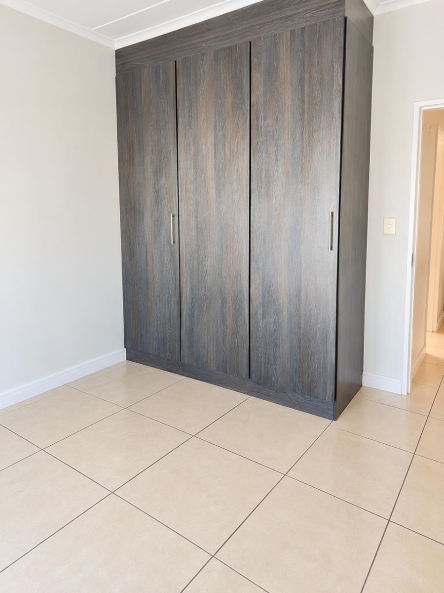 3 Bedroom Property for Sale in Greenstone Hill Gauteng