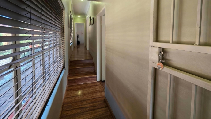 To Let 3 Bedroom Property for Rent in Garsfontein Gauteng
