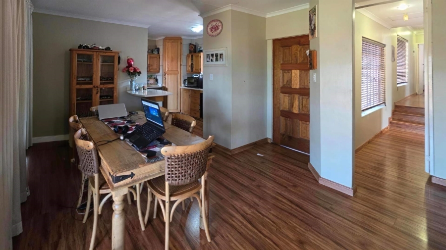 To Let 3 Bedroom Property for Rent in Garsfontein Gauteng