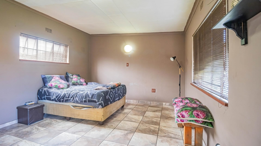 3 Bedroom Property for Sale in Tulisa Park Gauteng