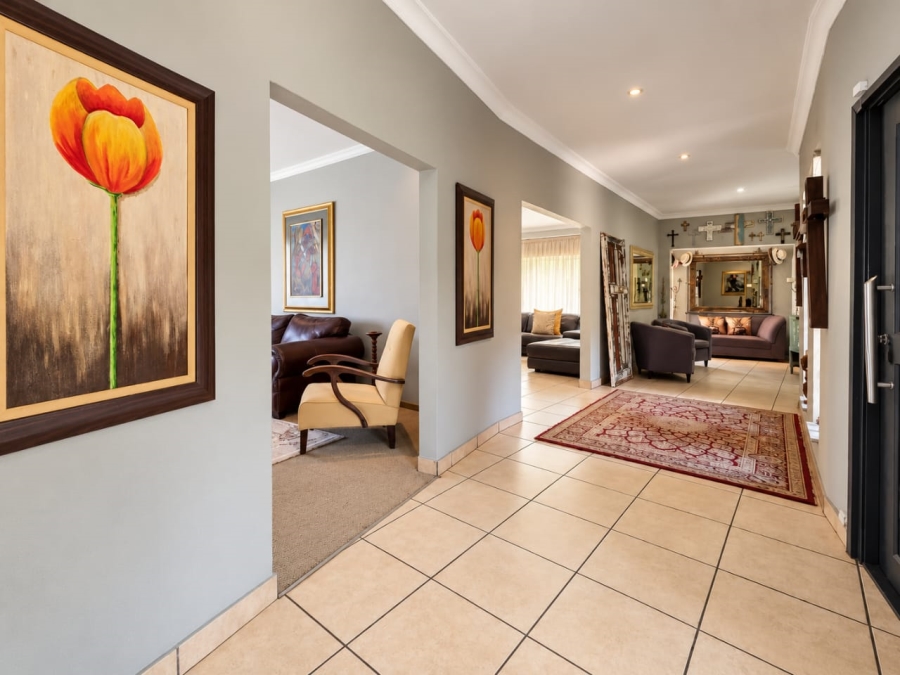 5 Bedroom Property for Sale in Three Rivers East Gauteng
