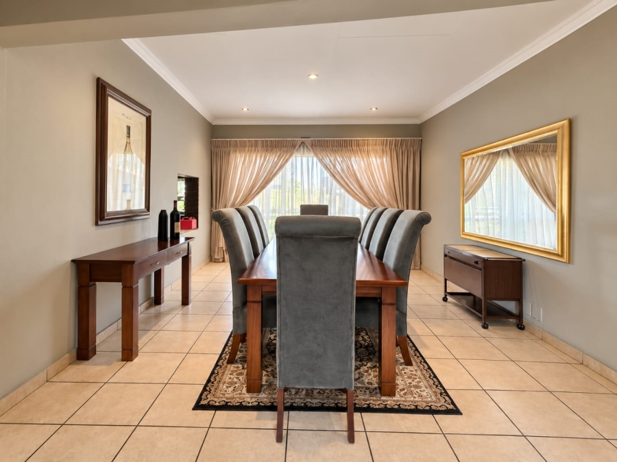 5 Bedroom Property for Sale in Three Rivers East Gauteng