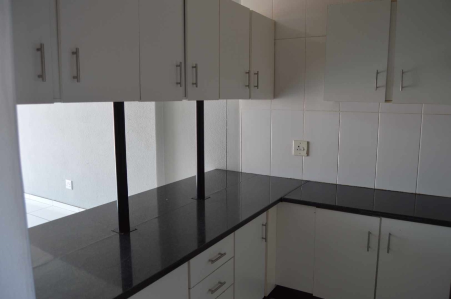 2 Bedroom Property for Sale in New Redruth Gauteng