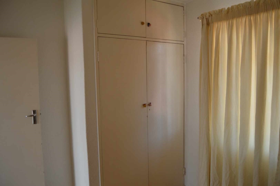 2 Bedroom Property for Sale in New Redruth Gauteng
