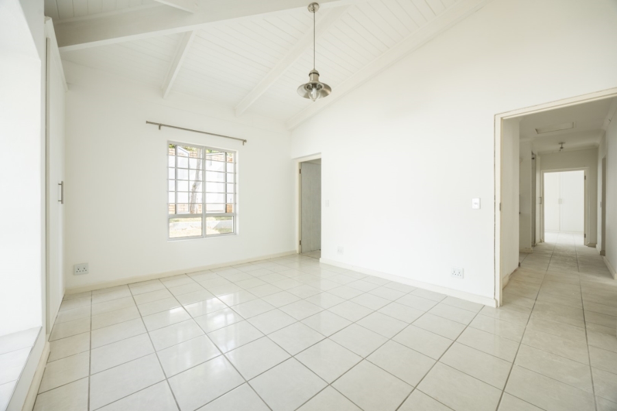 4 Bedroom Property for Sale in Waterkloof Gauteng