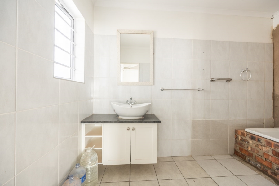 4 Bedroom Property for Sale in Waterkloof Gauteng