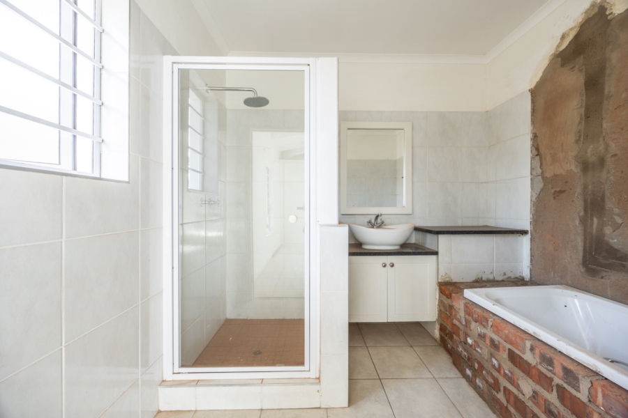 4 Bedroom Property for Sale in Waterkloof Gauteng