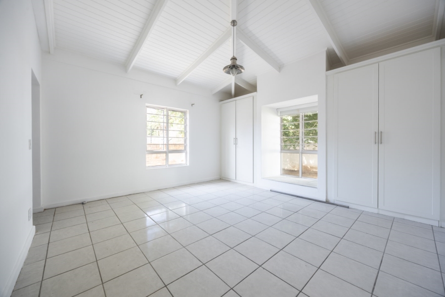 4 Bedroom Property for Sale in Waterkloof Gauteng