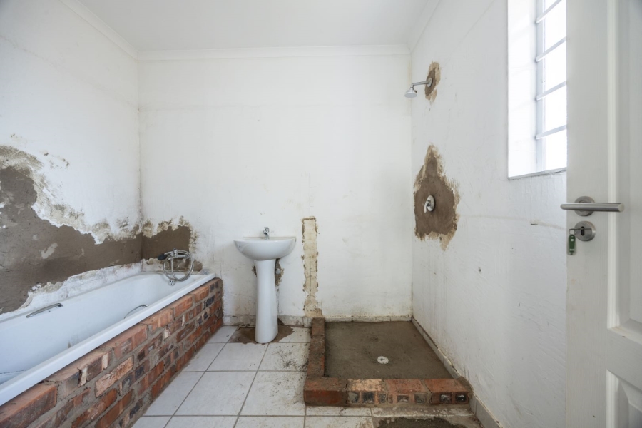 4 Bedroom Property for Sale in Waterkloof Gauteng