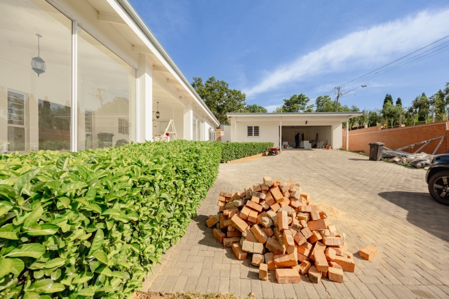 4 Bedroom Property for Sale in Waterkloof Gauteng