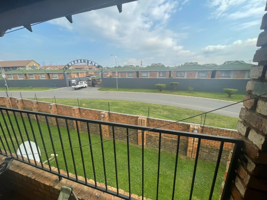 2 Bedroom Property for Sale in Edleen Gauteng