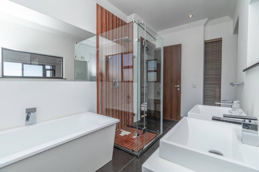 4 Bedroom Property for Sale in Eagle Canyon Golf Estate Gauteng