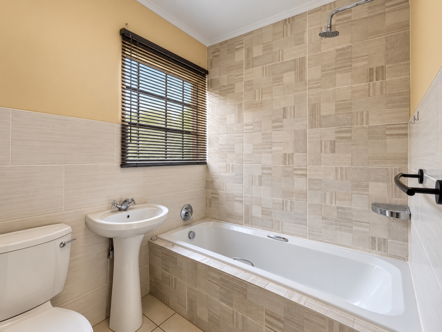 2 Bedroom Property for Sale in Weltevreden Park Gauteng