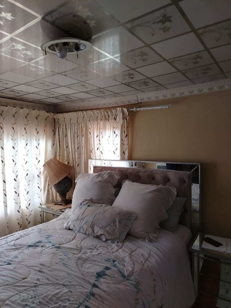 4 Bedroom Property for Sale in Soshanguve DD Gauteng