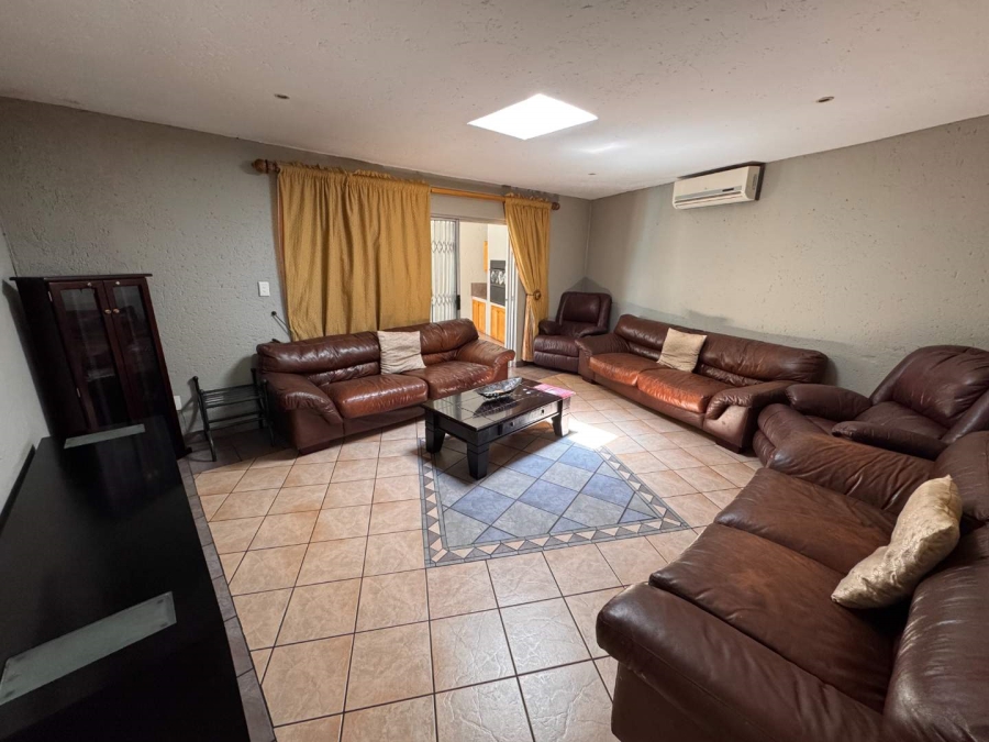 5 Bedroom Property for Sale in Albemarle Gauteng