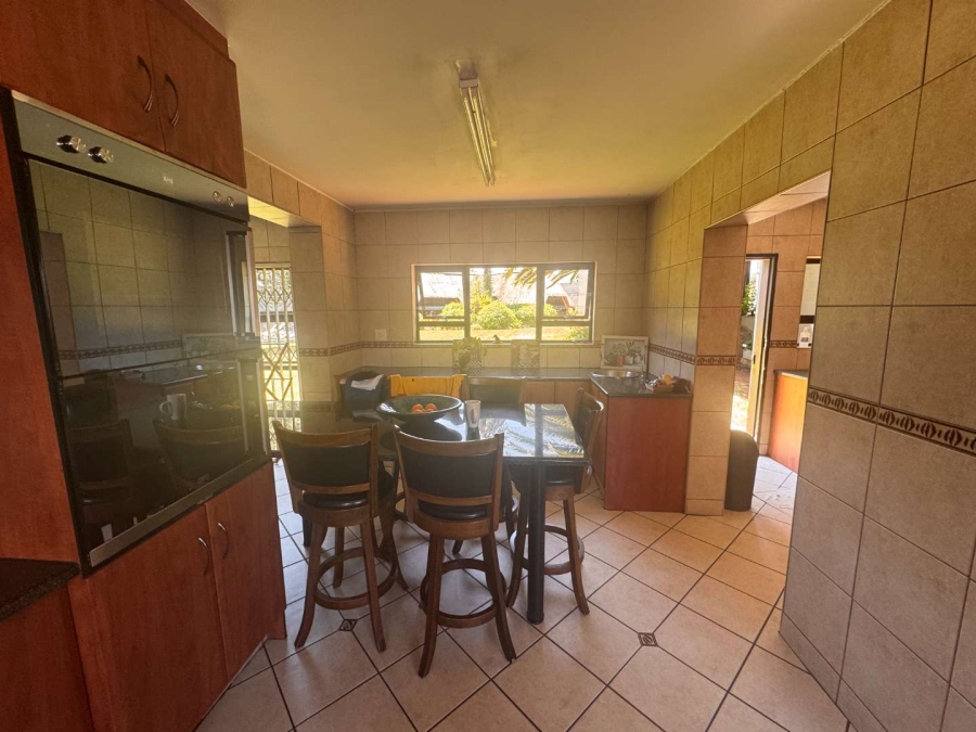 5 Bedroom Property for Sale in Albemarle Gauteng